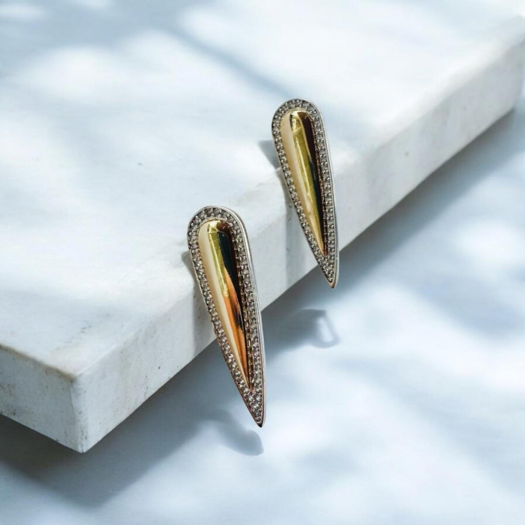 Zirkon Çerçeveli Altın Damla Küpe