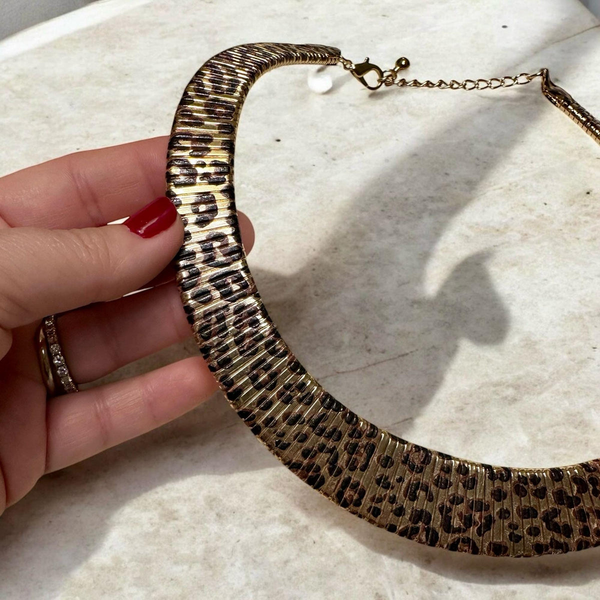 Çift Taraflı Leopar Kolye