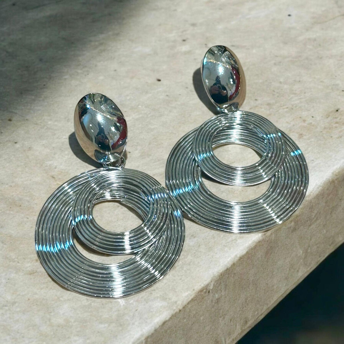 Spiral Sallantılı Küpe