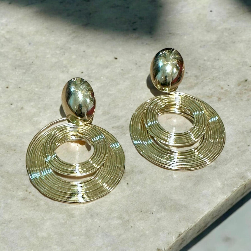 Spiral Sallantılı Küpe